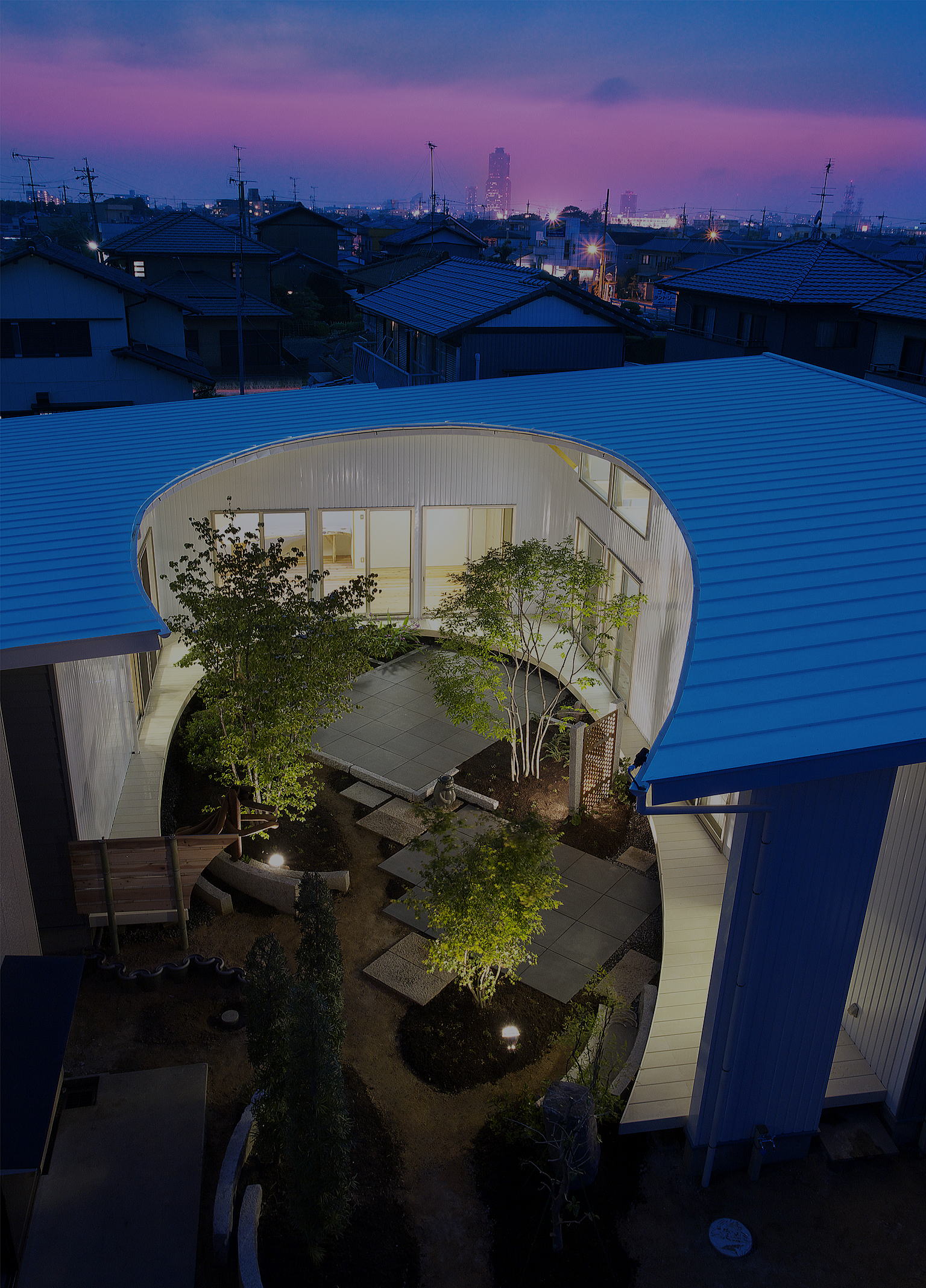 馬蹄屋根の家